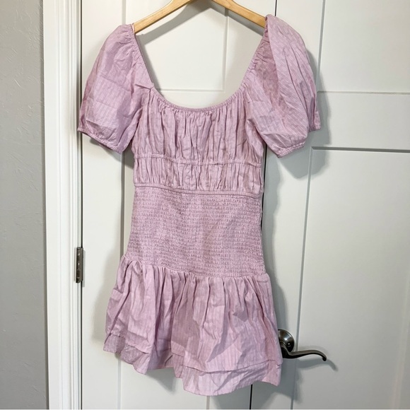 Le Lis pink short puff sleeve smock dress NWT size Medium - Picture 4 of 11